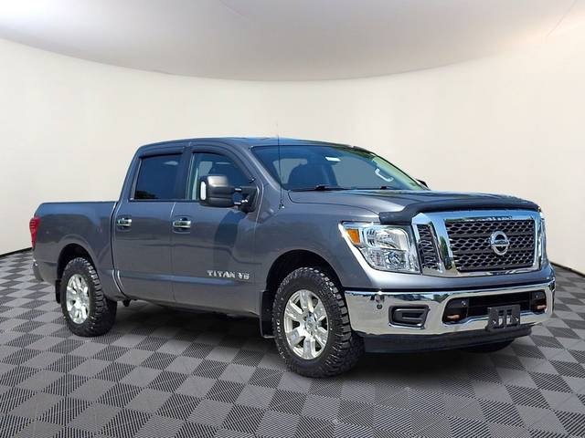 2018 Nissan Titan SV 4WD photo