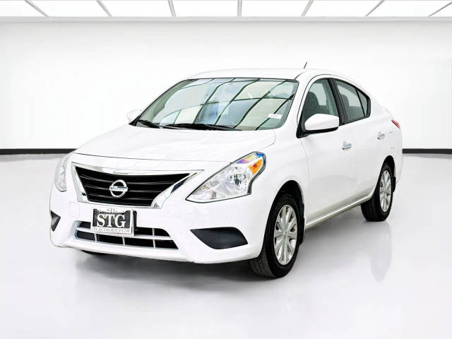 2018 Nissan Versa SV FWD photo