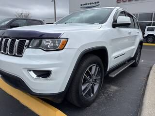 2018 Jeep Grand Cherokee Laredo E RWD photo