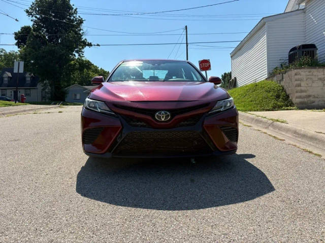 2018 Toyota Camry SE FWD photo