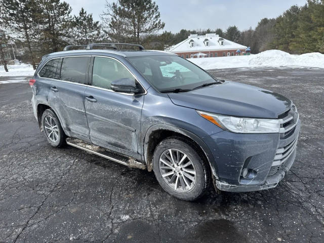 2018 Toyota Highlander XLE AWD photo