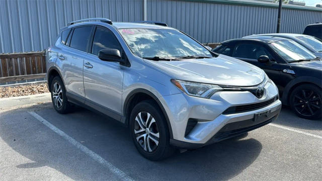 2018 Toyota RAV4 LE FWD photo