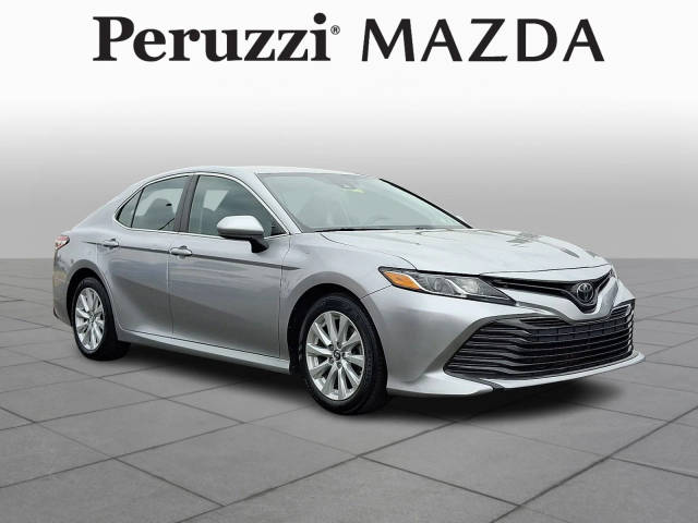 2018 Toyota Camry LE FWD photo