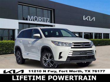 2018 Toyota Highlander LE FWD photo