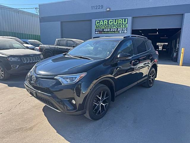 2018 Toyota RAV4 SE FWD photo