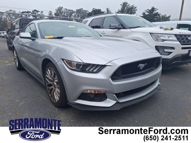 2016 Ford Mustang GT RWD photo