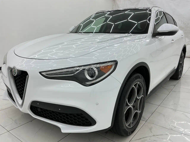 2018 Alfa Romeo Stelvio  AWD photo