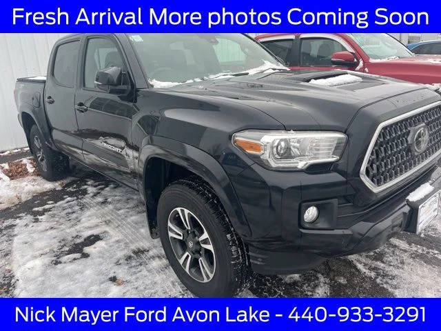 2018 Toyota Tacoma SR 4WD photo