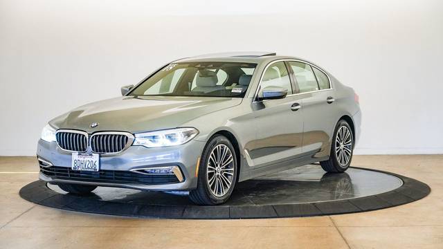 2018 BMW 5 Series 540i RWD photo