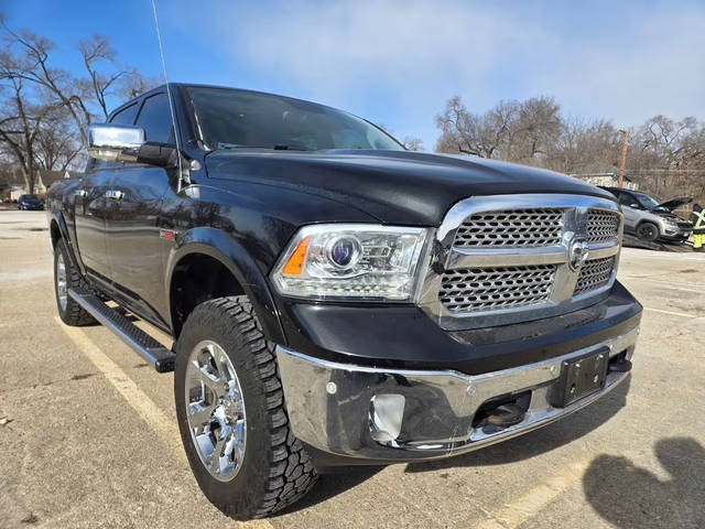 2018 Ram 1500 Laramie 4WD photo