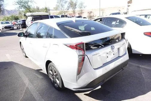 2018 Toyota Prius Four Touring FWD photo