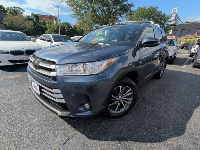 2018 Toyota Highlander XLE AWD photo