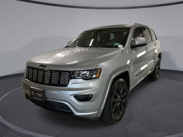 2018 Jeep Grand Cherokee Altitude 4WD photo