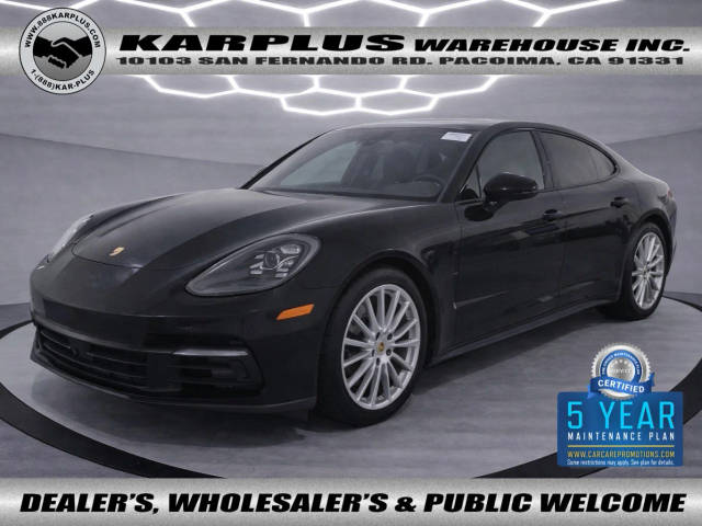 2018 Porsche Panamera  RWD photo