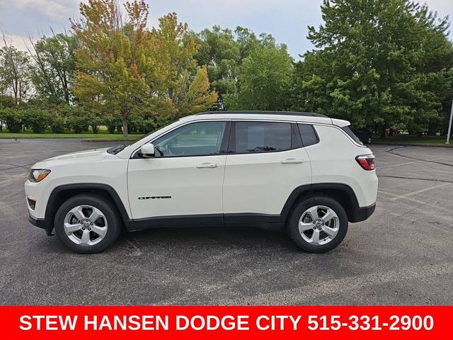 2018 Jeep Compass Latitude FWD photo