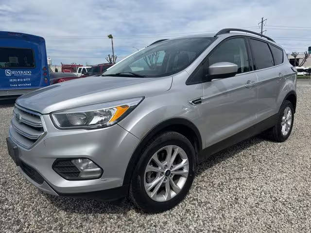 2018 Ford Escape SE FWD photo