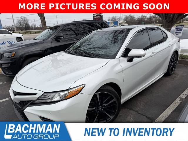 2018 Toyota Camry XSE FWD photo