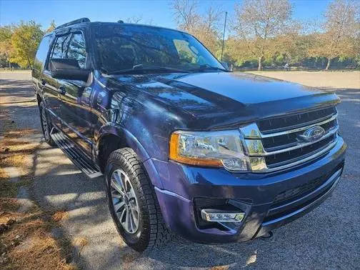 2017 Ford Expedition XLT 4WD photo