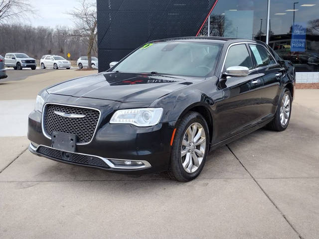 2017 Chrysler 300 300C AWD photo