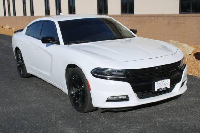 2018 Dodge Charger SXT Plus RWD photo