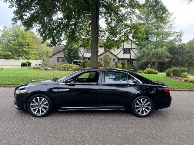 2018 Lincoln Continental Livery AWD photo
