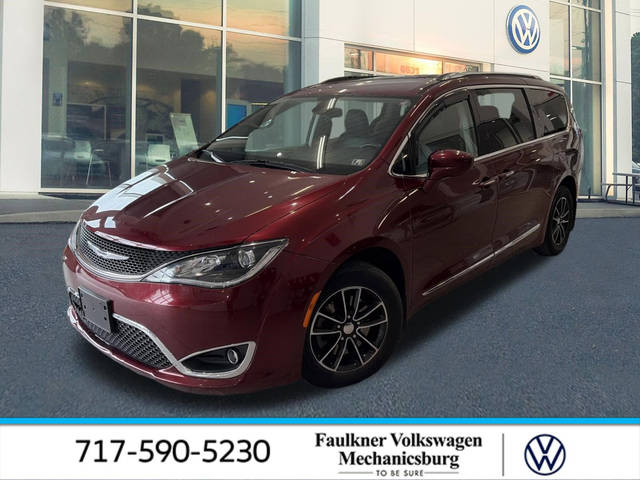 2018 Chrysler Pacifica Minivan Touring L Plus FWD photo