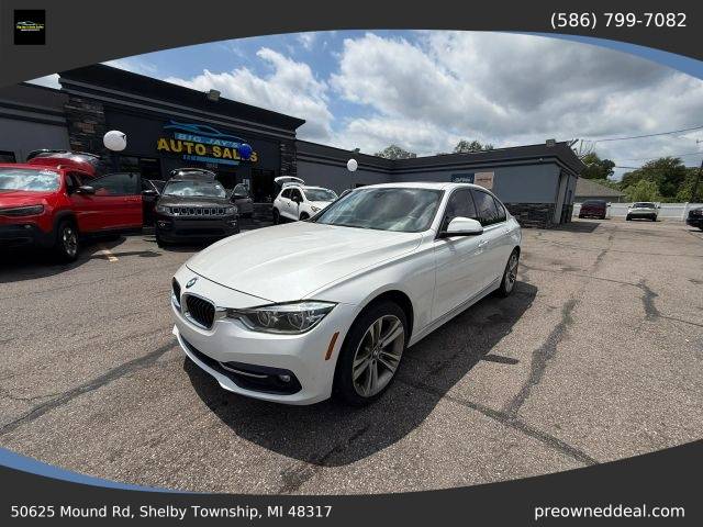 2018 BMW 3 Series 330i RWD photo