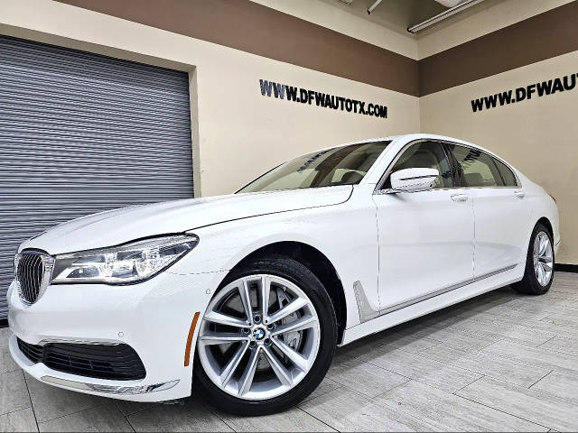 2019 BMW 7 Series 750i RWD photo