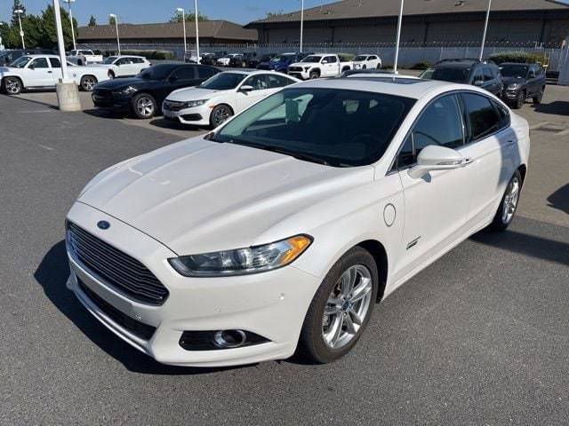 2015 Ford Fusion Energi Titanium FWD photo