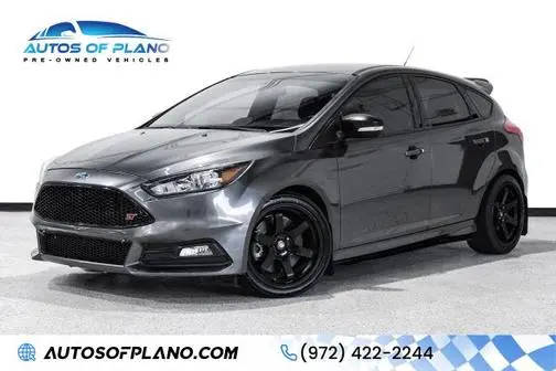 2018 Ford Focus ST FWD photo
