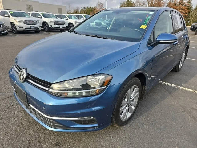 2018 Volkswagen Golf SE FWD photo