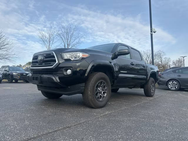 2018 Toyota Tacoma SR5 4WD photo