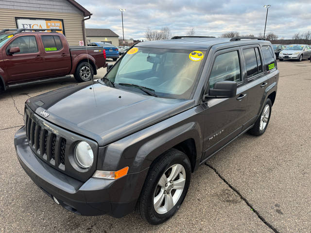 2016 Jeep Patriot Latitude 4WD photo