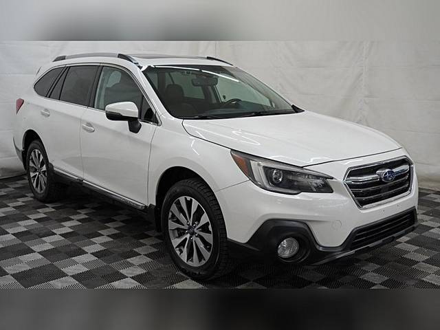 2018 Subaru Outback Touring AWD photo
