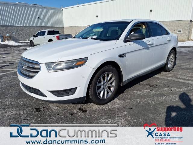 2015 Ford Taurus SE FWD photo