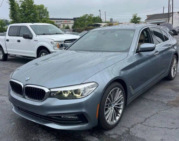 2018 BMW 5 Series 530i RWD photo