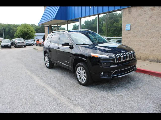 2017 Jeep Cherokee Overland 4WD photo
