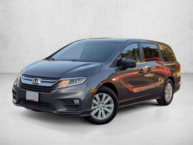 2018 Honda Odyssey LX FWD photo