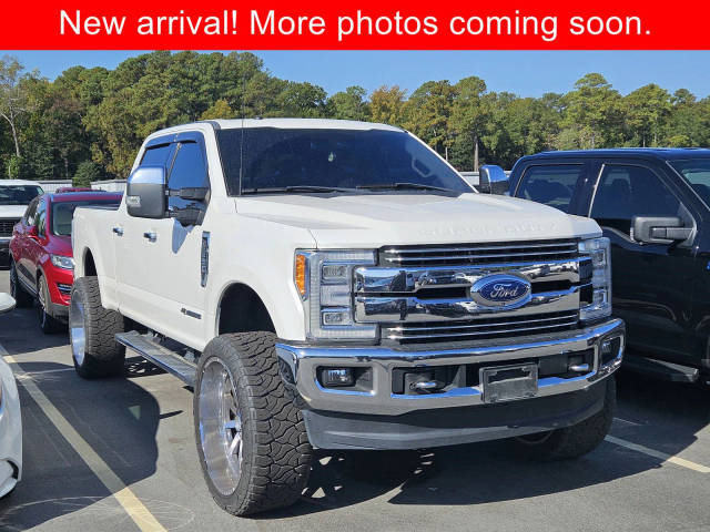 2018 Ford F-250 Super Duty LARIAT 4WD photo