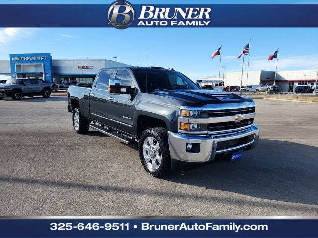 2018 Chevrolet Silverado 2500HD LTZ 4WD photo