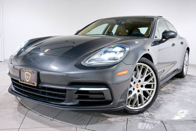2018 Porsche Panamera 4S AWD photo