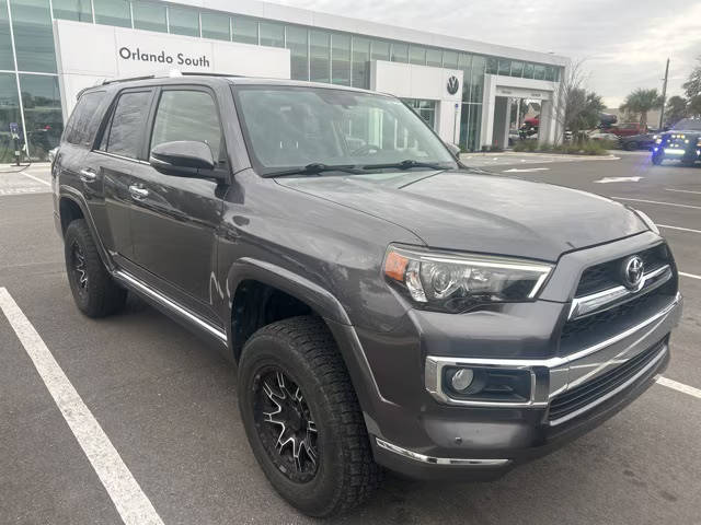 2018 Toyota 4Runner Limited 4WD photo