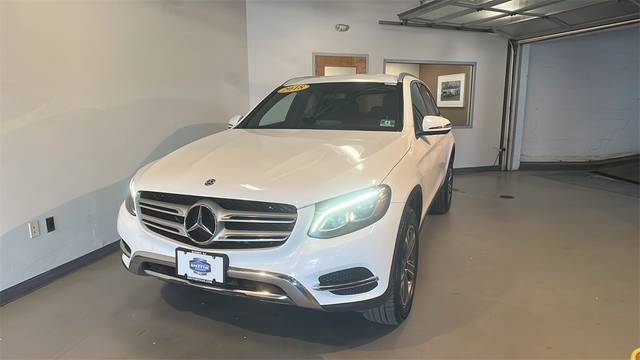 2018 Mercedes-Benz GLC-Class GLC 300 AWD photo