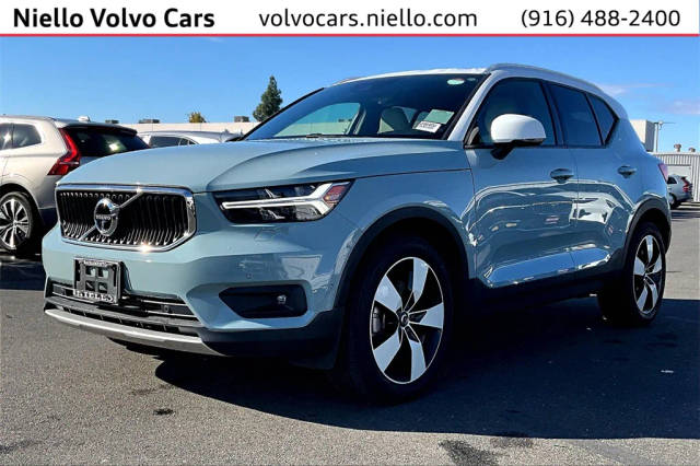 2019 Volvo XC40 R-Design AWD photo