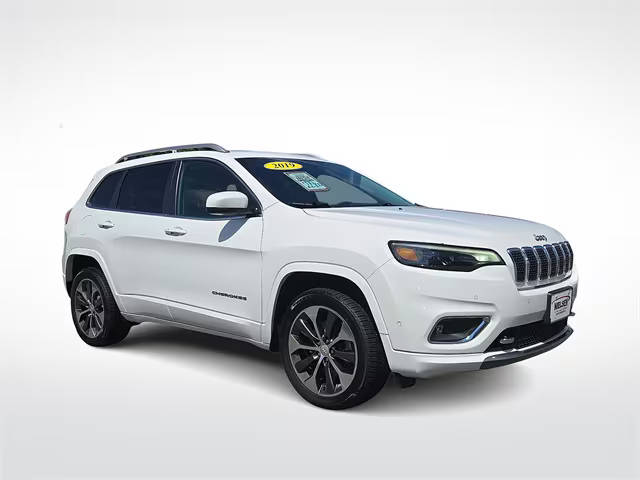 2019 Jeep Cherokee Overland 4WD photo