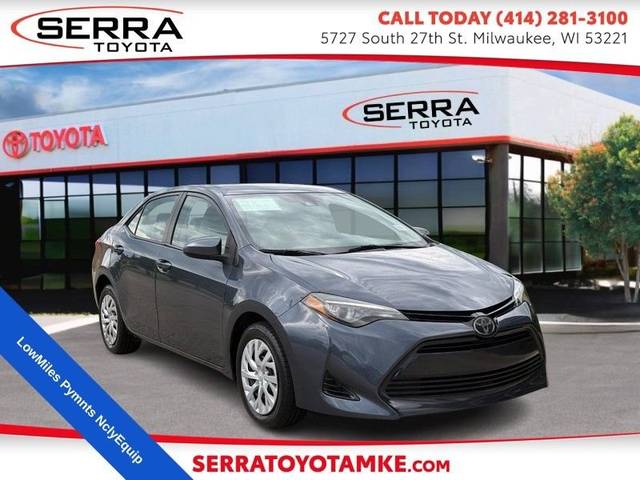 2018 Toyota Corolla LE FWD photo