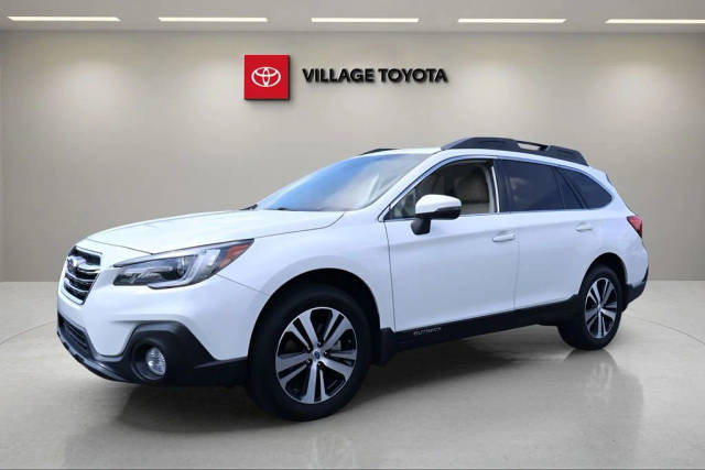 2018 Subaru Outback Limited AWD photo
