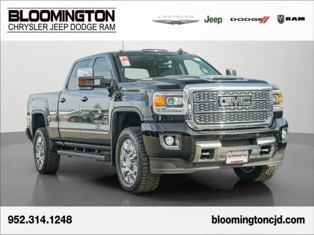 2018 GMC Sierra 3500HD Denali 4WD photo