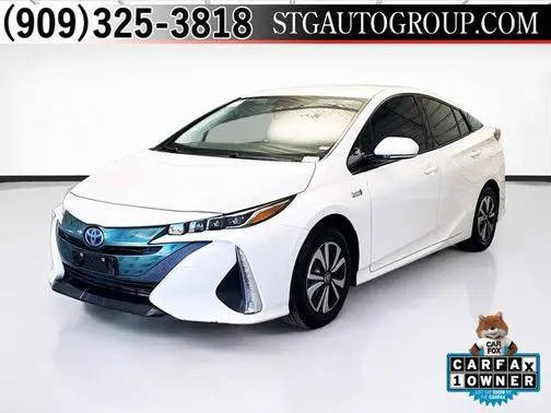 2018 Toyota Prius Prime Premium FWD photo
