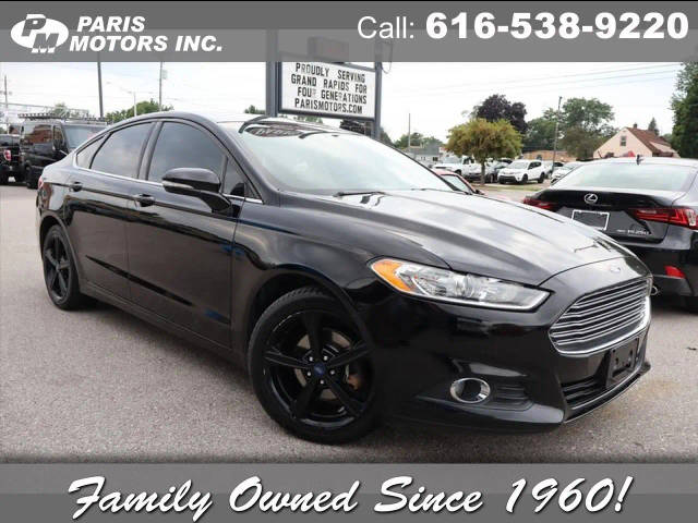 2016 Ford Fusion SE FWD photo